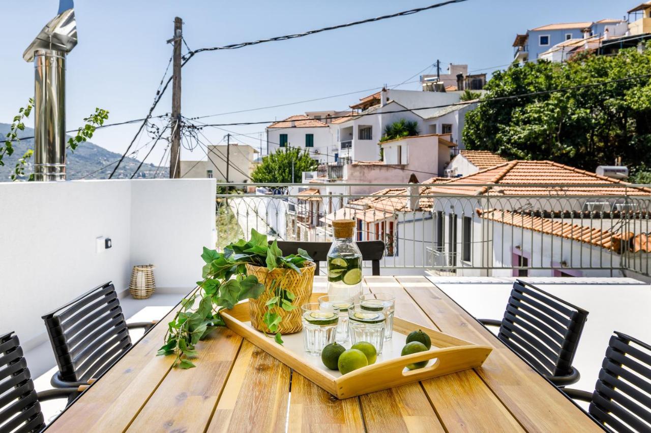 Breezy Rooftop House Skopelos Town Exterior foto
