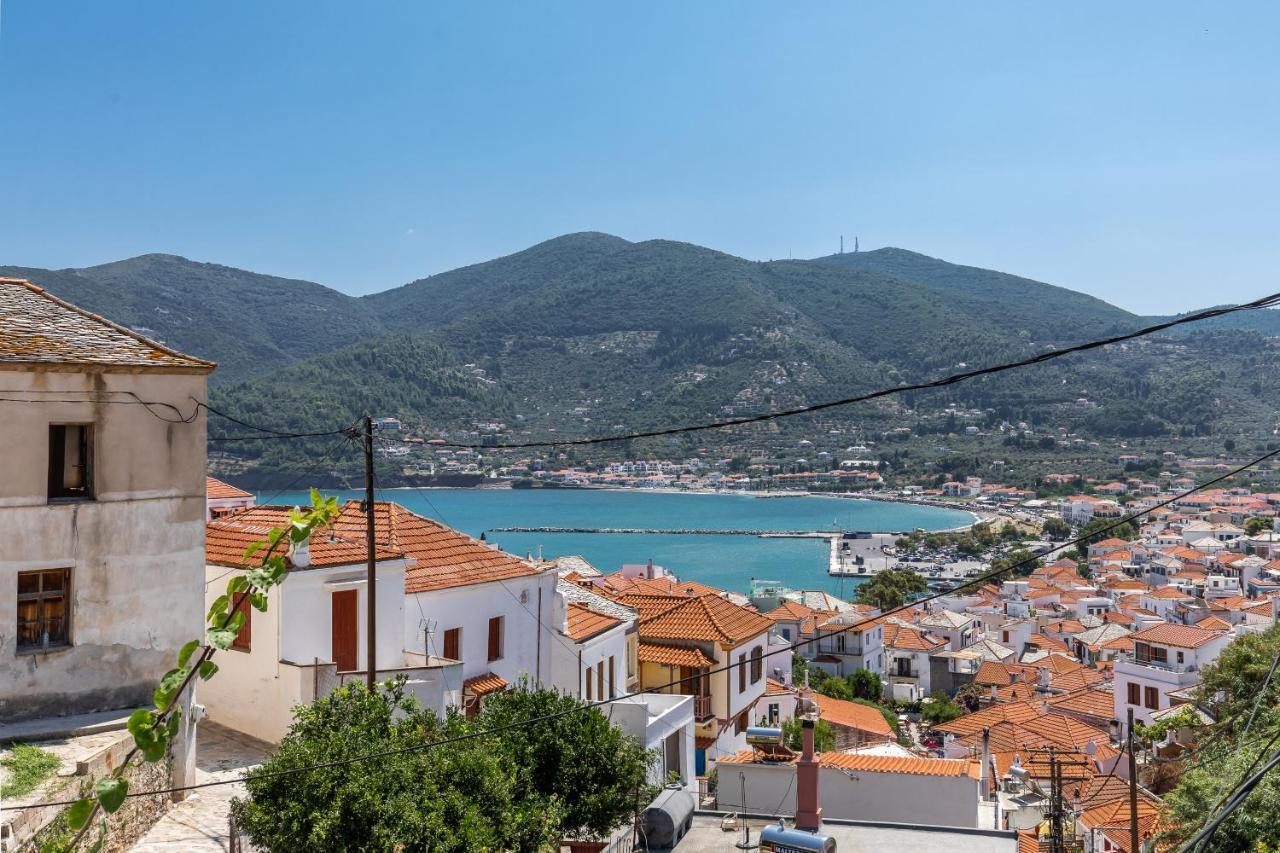 Breezy Rooftop House Skopelos Town Exterior foto